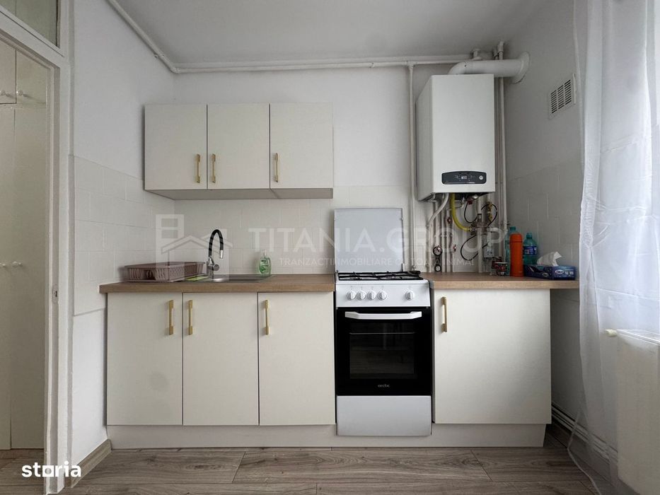 Garsonieră decomandată 38mp, renovată integral, lift nou,  Racadau