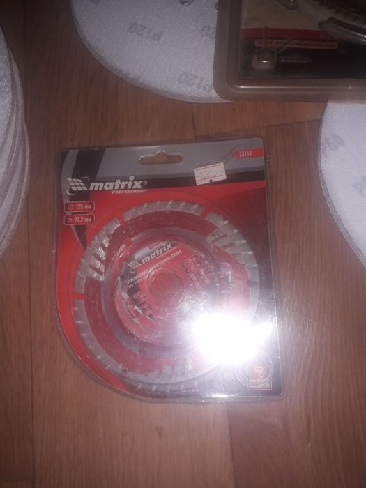 Продам шлифовальной диски 225мм.