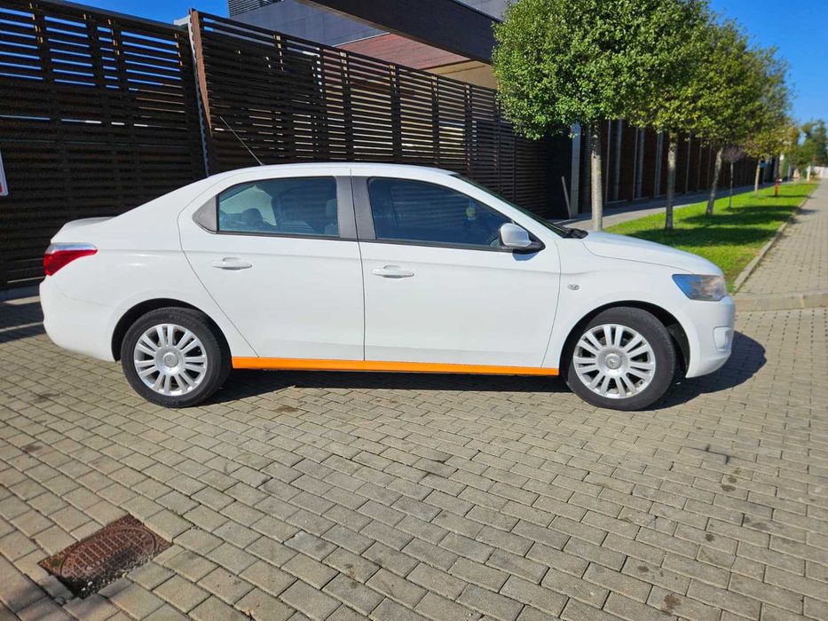 Vând Citroen C-Elysée