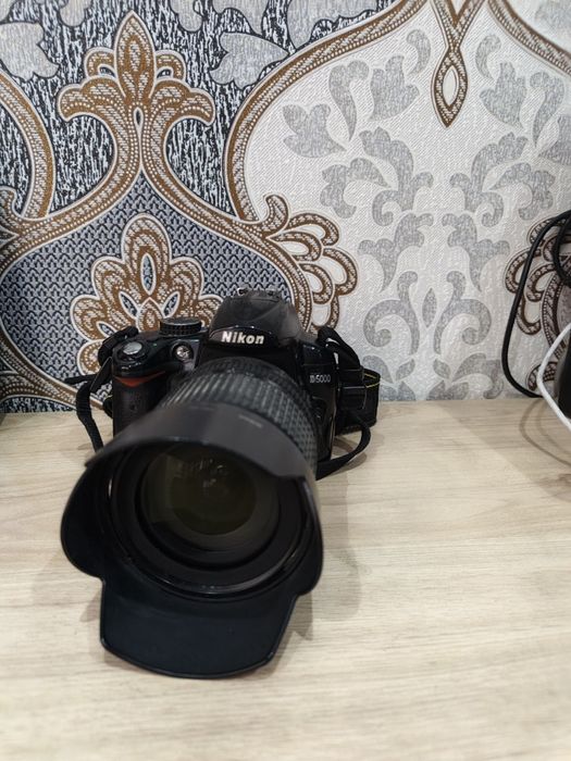 Nikon D5000 Full