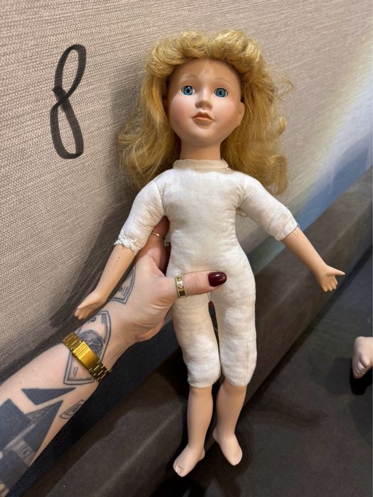 Продам фарфоровые куклы