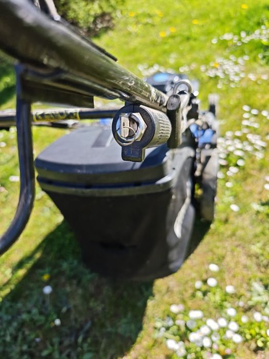 Косачка със стартерно палене Einhell