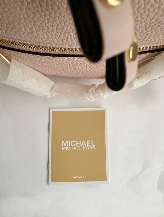 Michael Kors кожена раница - розова