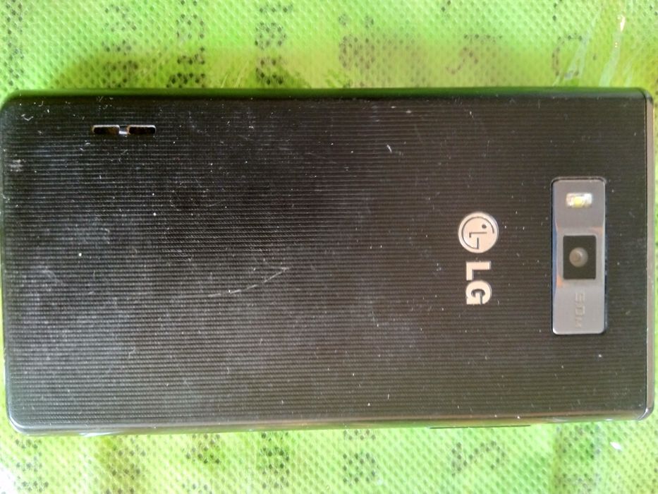Телефон  LG недорого.