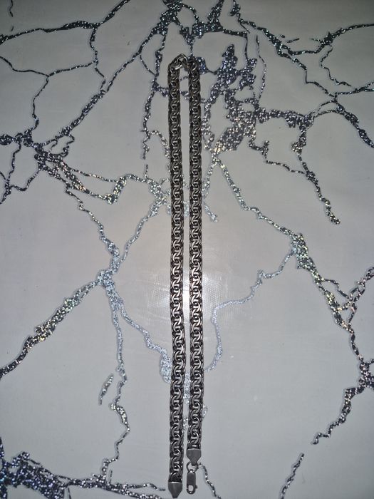 Продаётся серебрянная цепочка