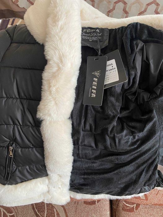 Женско яке марка FEIFA