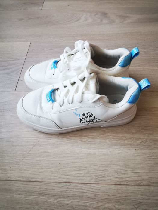 Pantofi sport Disney Stitch, mărimea 36