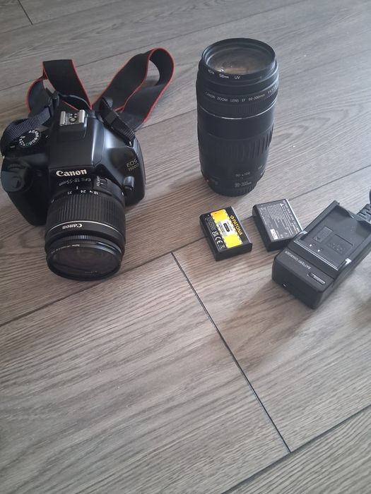 Vând Canon DSLR EOS 1100D