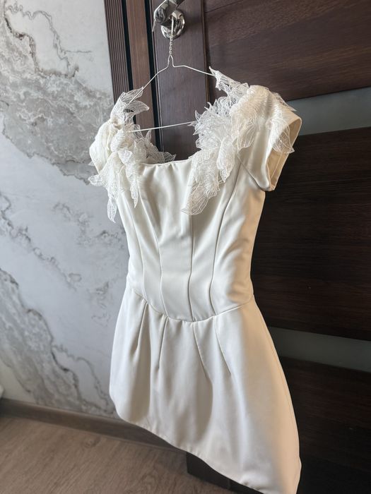 Продам платье Lichi