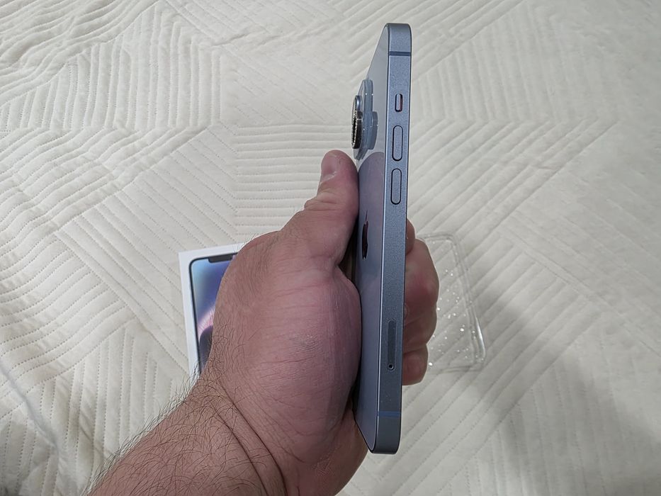 Продам Apple iPhone 14