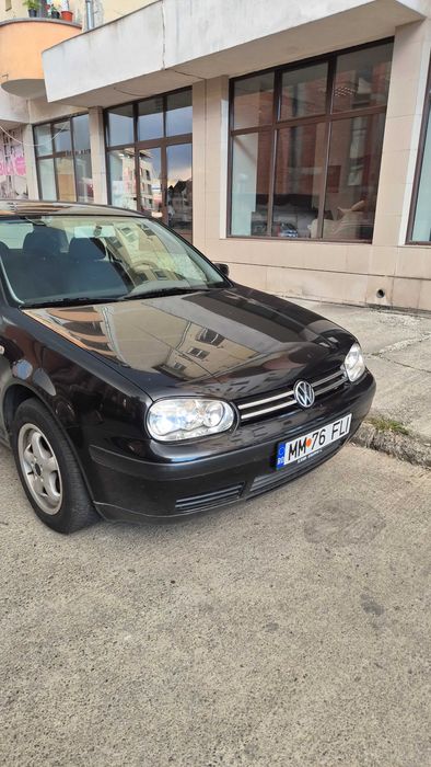 Vand WV golf IV ,an fabricație 2002