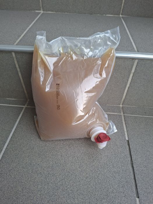 Suc de mere 3L, 100% natural, presat la rece, fara zahar adaugat, fara conservanti
