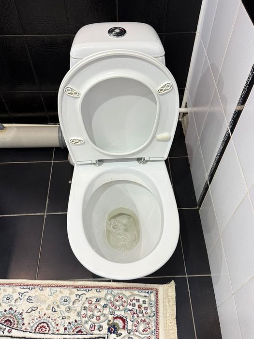 Продам унитаз в хорошем состоянии