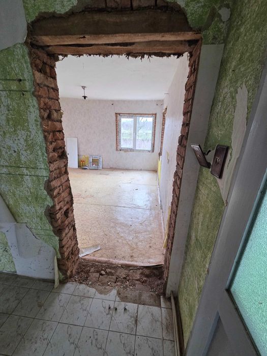 Продава се Къща в с. Карапелит, Област Добрич - 100 кв.м за 169 €/кв.м - Снимка #4