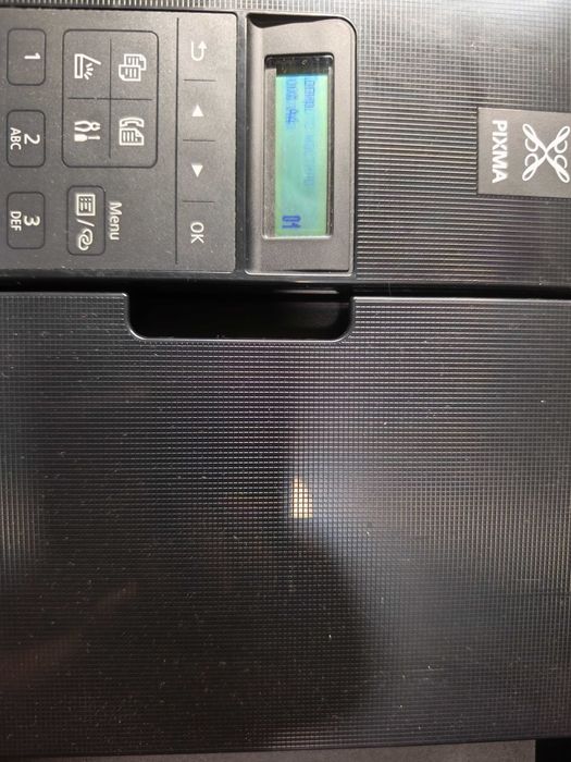 За безплатно цветно принтиране Canon PIXMA TR4650 (принтер, скенер, копир, факс) с пълни мастила и в отлично състояние. С меню на български