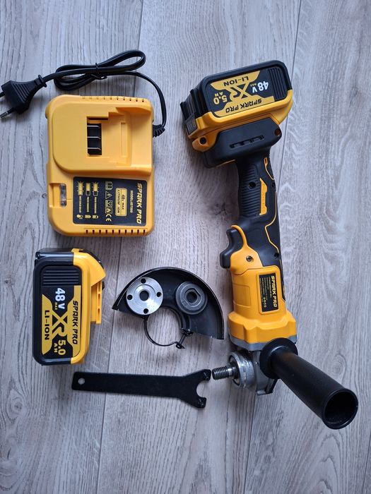 Болгарка  акамуляторная