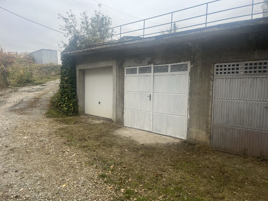 Дава се под наем Гараж / Паркомясто в Габрово, Център - 20 кв.м за 51 € - Снимка #2