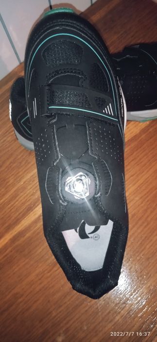 OFERTĂ !  Pearl Izumi- Pantofi ciclism pentru femei