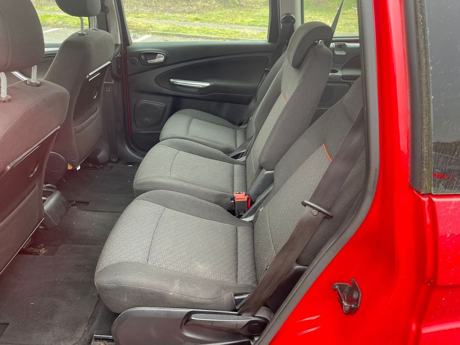 Ford galaxy 7 locuri