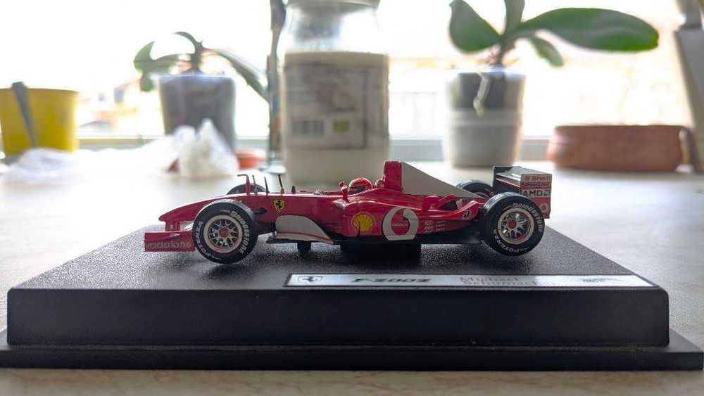 Masina Ferrari F1 2002 Michael Schumacher 1:43