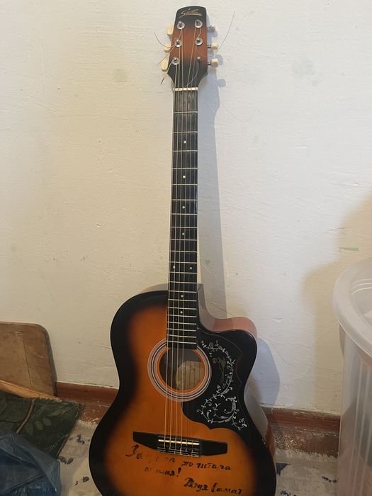 Гитара хорошее состояние