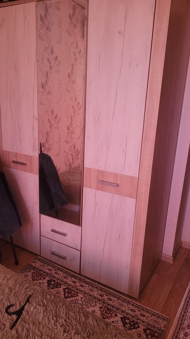 Продам спальный гарнитур б/у