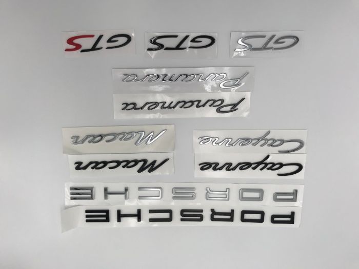 Emblema PORSCHE negru spate