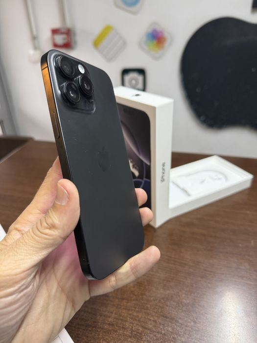 Vand Iphone 16 Pro Max 1Tb Natural Black impecabil