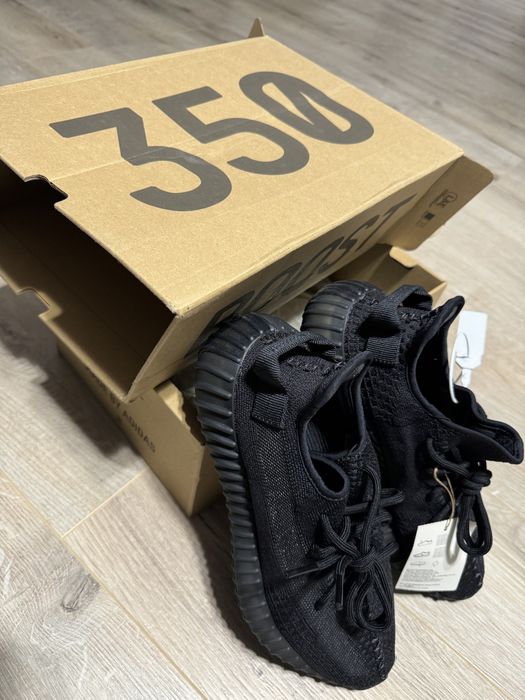 Adidas Yeezy boost Onyx