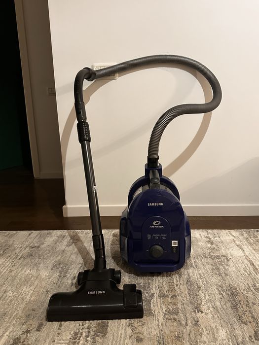 Aspirator Samsung fara sac 850 W(garantie inclusa)