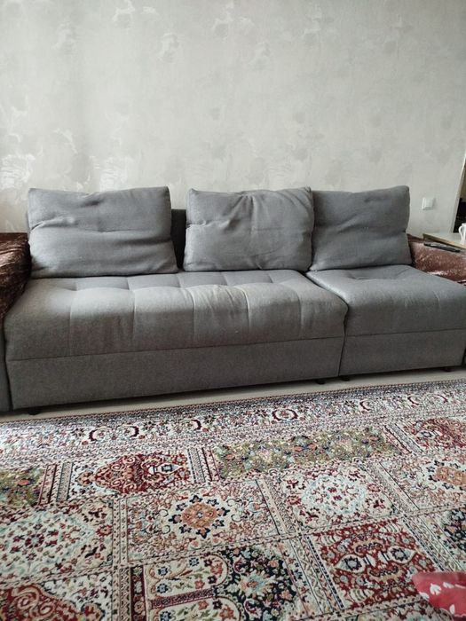 Отдам диван даром