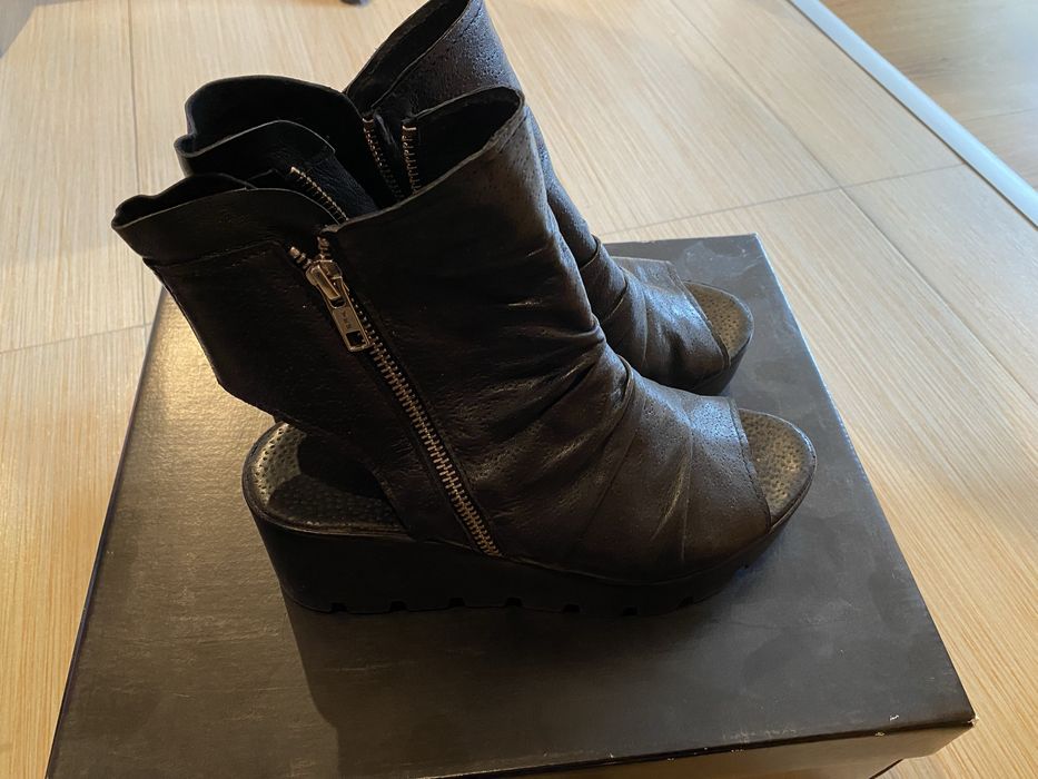 Дамски обувки и сандали 36 номер