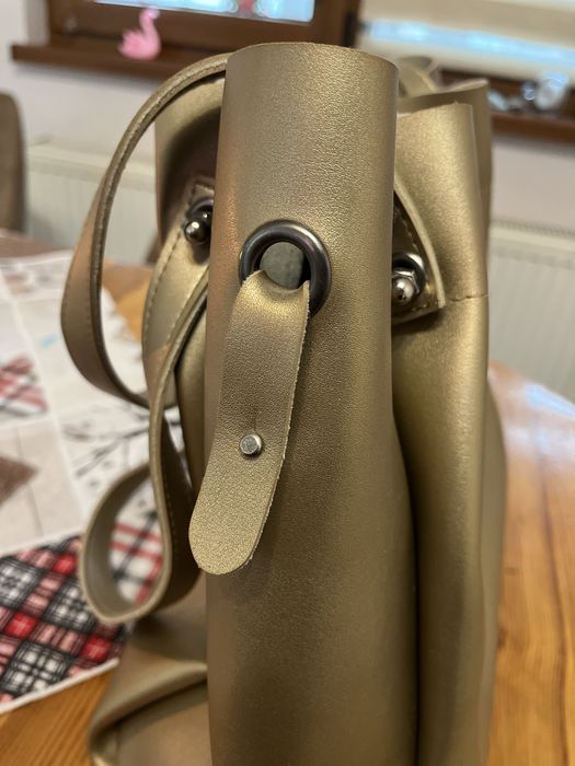 Еко кожа чанти GUESS