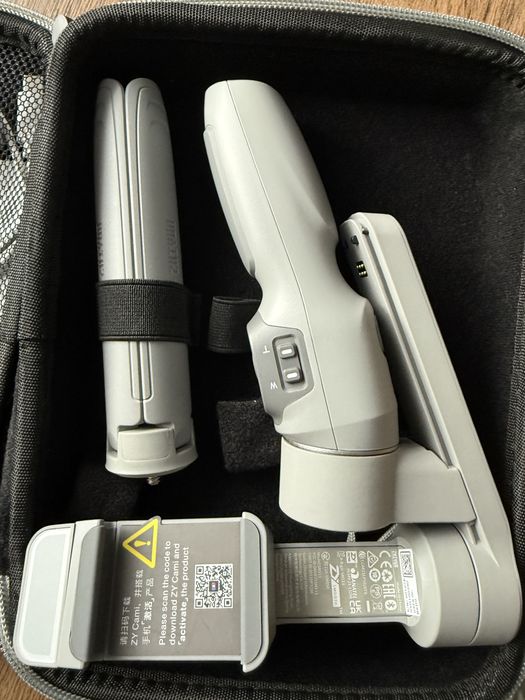 Zhiyun Tech Smooth Q3 Combo Stabilizator Gimbal pentru Smartphone