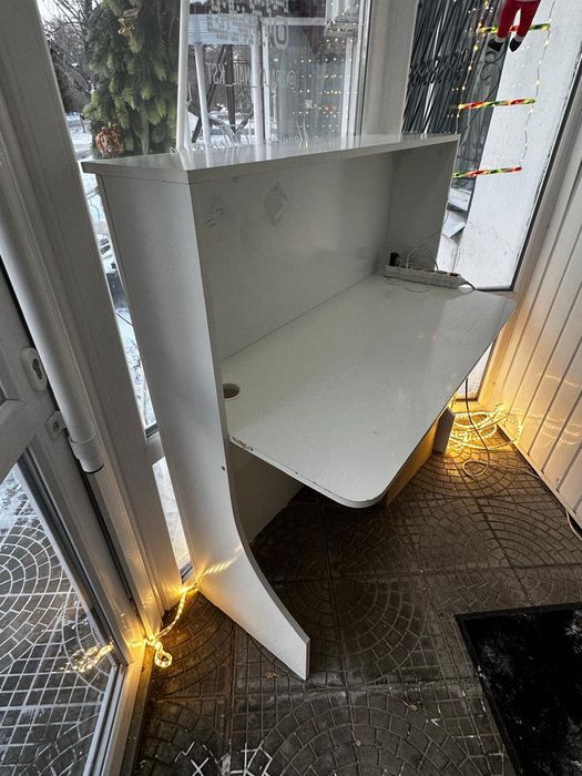 Продам стол в хорошем состоянии