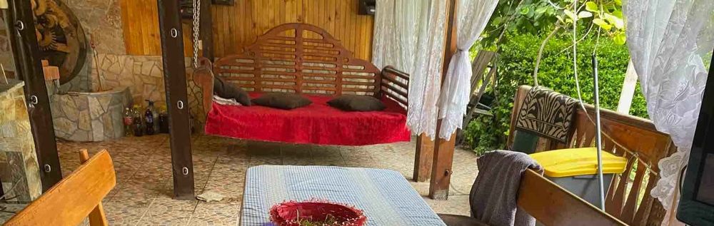 Масивна градинска люлка