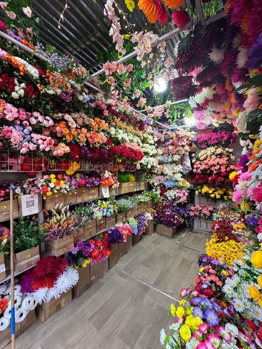 Искуственые цветы,  большой выбор