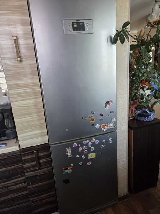 Продам холодильник