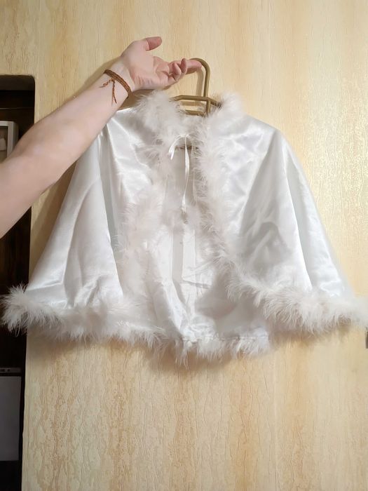 Свадебная накидка из лебяжьего пуха