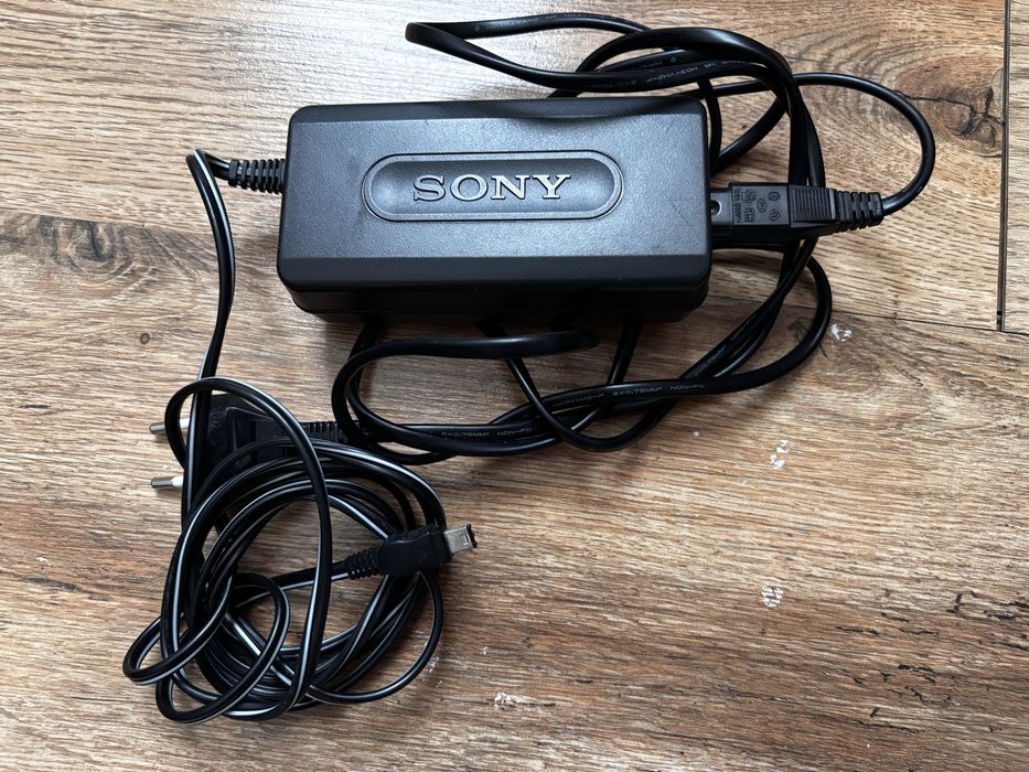 Alimentator original Sony AC-L10A 8.4V 1.5A – cameră video Handycam