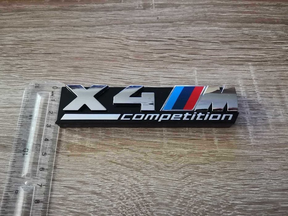 Предна решетка сребриста емблема BMW X4M Competition