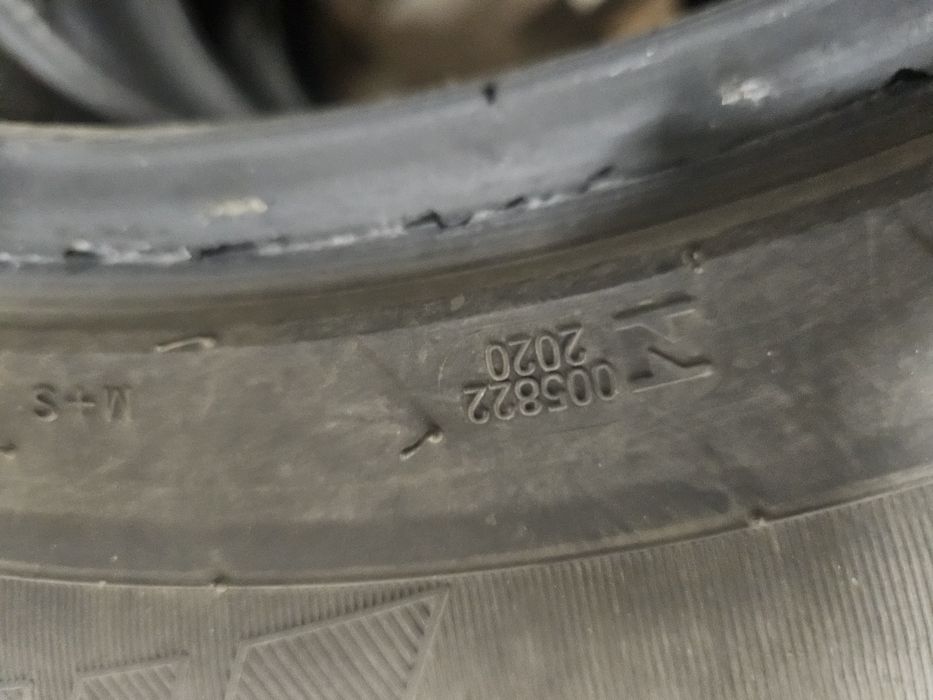 Продам покрышки 225/55/18