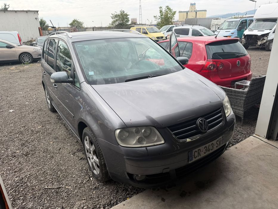 VOLKSWAGEN Touran 2007 — imagine 3
