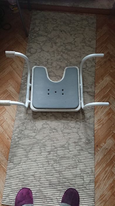 Сидение для купания в ванной