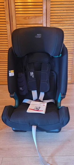 Vând Scaun Auto Britax Romer Advansafix i-SIZE 76-150 cm, Negru