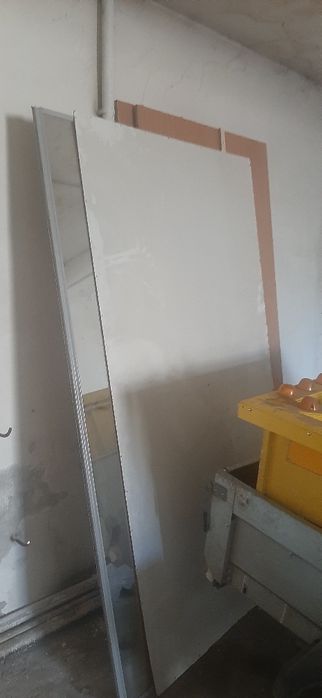 Продам зеркало для шкафа