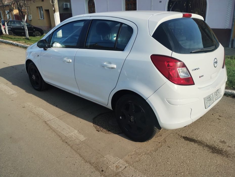 Opel CORSA 2013 1.2 gpl
