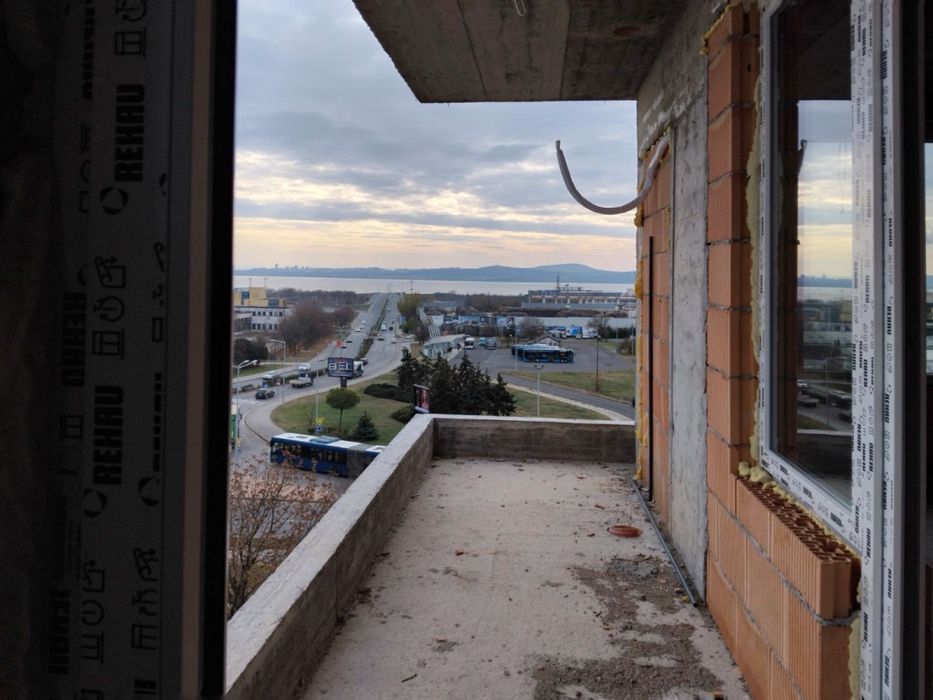 Продава се Тристаен апартамент в Бургас, Славейков - 103 кв.м за 1282 €/кв.м - Снимка #6