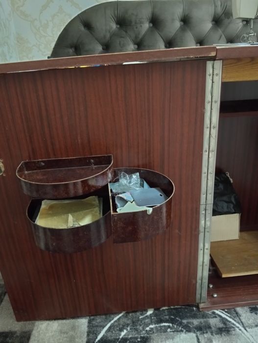 Продам швейную машину