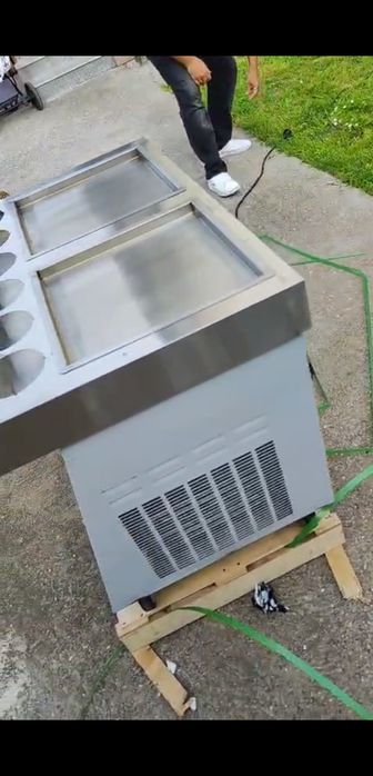НОВА ПРОФЕСИОНАЛНА Машина за Тайландски сладодолед 2 плочи 380X380